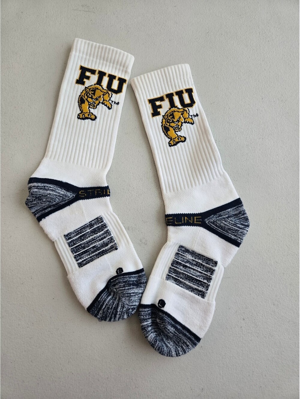New Strideline FIU Panthers Crew Socks White Navy Adult Large